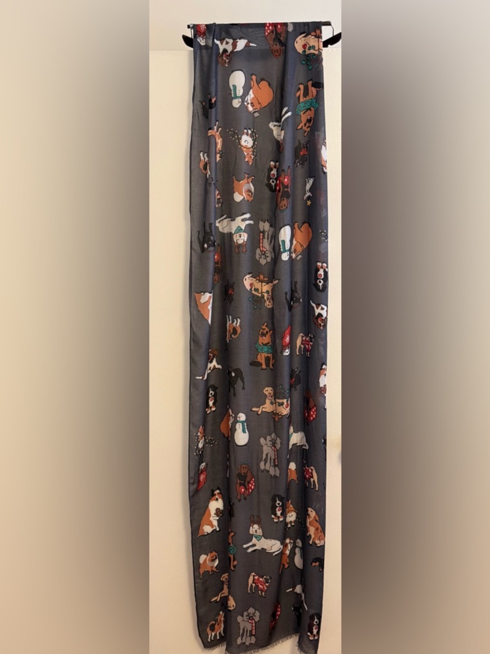 Vera Bradley holiday dogs lightweight scarf - Picture 3 of 12